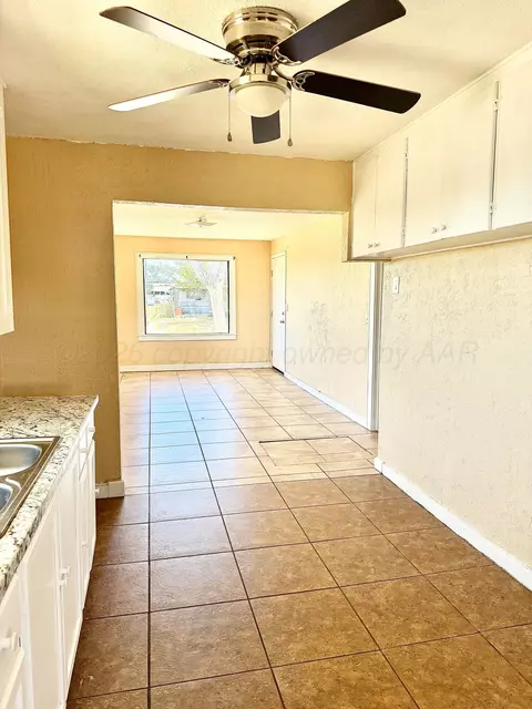310 Coble Street Borger Tx 79007 St, Borger, TX 79007 photo 4