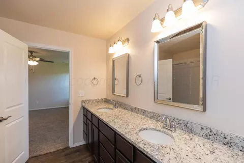 Bath - 4612 Locker Street Amarillo Tx 79118 St, Amarillo, TX 79118 photo 3 of 6