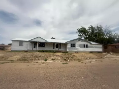 901 Lindberg Street Skellytown Tx 79080-1873 St, Skellytown, TX 79080