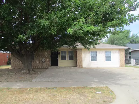 2033 Iris Street Amarillo Tx 79107 St, Amarillo, TX 79107