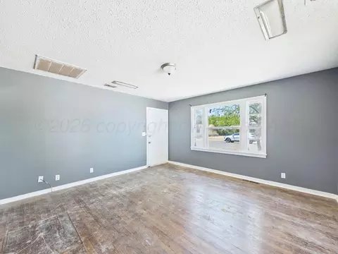 Living - 4311 Bowie Street Amarillo Tx 79110 St, Amarillo, TX 79110 photo 6 of 6