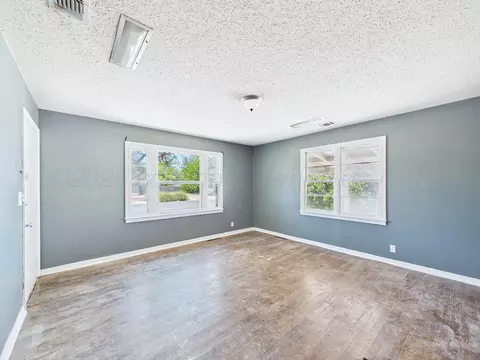 Living - 4311 Bowie Street Amarillo Tx 79110 St, Amarillo, TX 79110 photo 5 of 6