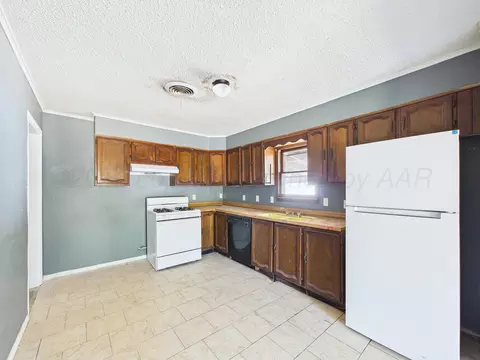 Kitchen - 4311 Bowie Street Amarillo Tx 79110 St, Amarillo, TX 79110 photo 3 of 4