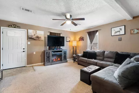 Living - 4603 Parker Street Amarillo Tx 79110 St, Amarillo, TX 79110 photo 1 of 1