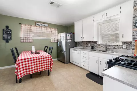 Kitchen - 4603 Parker Street Amarillo Tx 79110 St, Amarillo, TX 79110 photo 4 of 4
