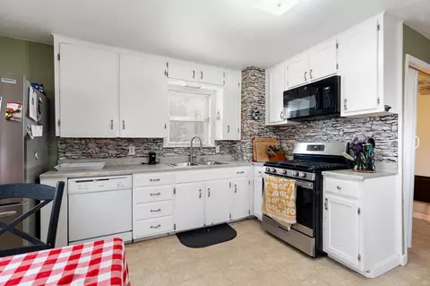 Kitchen - 4603 Parker Street Amarillo Tx 79110 St, Amarillo, TX 79110 photo 3 of 4