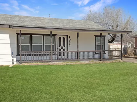 Exterior - 1032 Thrams Street Borger Tx 79007 St, Borger, TX 79007 photo 2 of 8