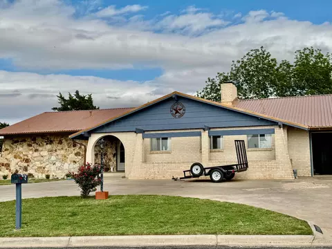 1605 Locust Street Canadian Tx 79014 St, Canadian, TX 79014