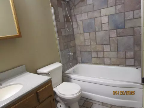 Bath - 926 W Drive Borger Tx 79007 Dr, Borger, TX 79007 photo 1 of 1
