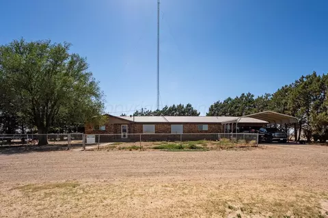 693 County Road 24 Friona Tx 79035, Friona, TX 79035