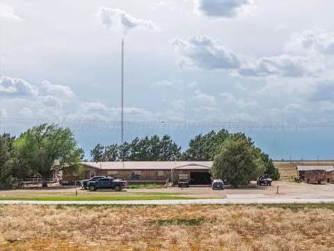 693 County Road 24 Friona Tx 79035, Friona, TX 79035