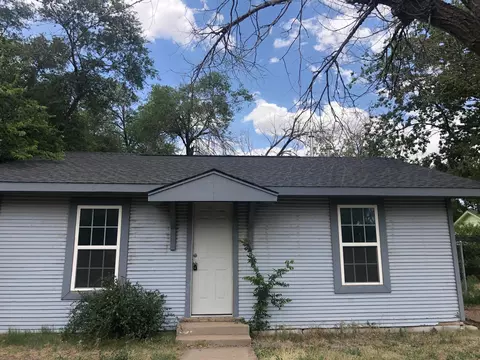 513 SE 18th Avenue Amarillo Tx 79102-3124 Ave, Amarillo, TX 79102