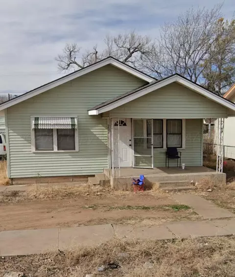 202 S Kentucky Street Amarillo Tx 79106-8851 St, Amarillo, TX 79106