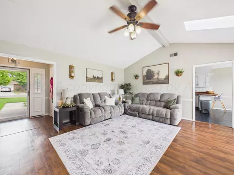 103 Pinehurst Street Borger Tx 79007 St, Borger, TX 79007 photo 9