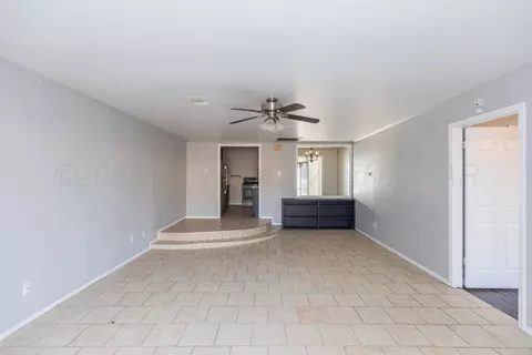 Living - 4110 S Lipscomb Street Amarillo Tx 79110-1221 St, Amarillo, TX 79110 photo 5 of 5