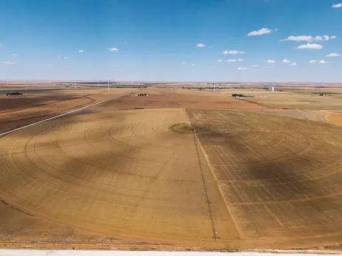 695 County Road 24 Friona Tx 79035, Friona, TX 79035