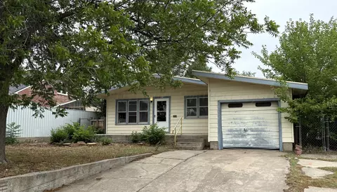 911 N Duncan Street Pampa Tx 79065-5522 St, Pampa, TX 79065