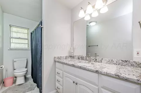 Bath - 2828 Armand Street Amarillo Tx 79110-2302 St, Amarillo, TX 79110 photo 2 of 2