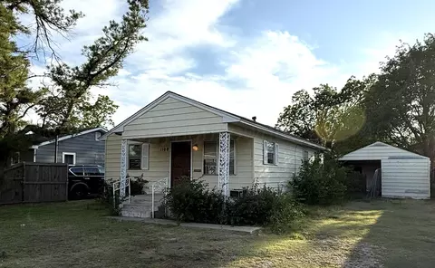 1108 S Dwight Street Pampa Tx 79065-6818 St, Pampa, TX 79065