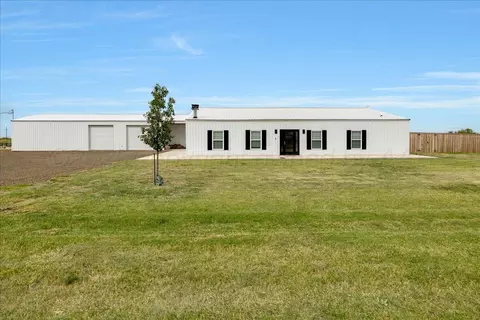218 Charlya Drive Fritch Tx 79036-4008 Dr, Fritch, TX 79036