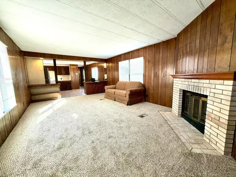 Living - 4409 SE 25th Avenue Amarillo Tx 79103-6405 Ave, Amarillo, TX 79103 photo 2 of 2