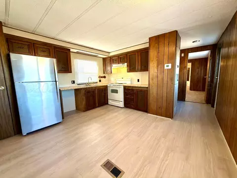 Kitchen - 4409 SE 25th Avenue Amarillo Tx 79103-6405 Ave, Amarillo, TX 79103 photo 2 of 4