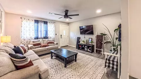 Living - 5011 Bowie Street Amarillo Tx 79110 St, Amarillo, TX 79110 photo 1 of 1