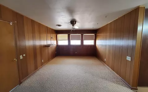 Living - 1019 Dillard Street Borger Tx 79007 St, Borger, TX 79007 photo 3 of 4
