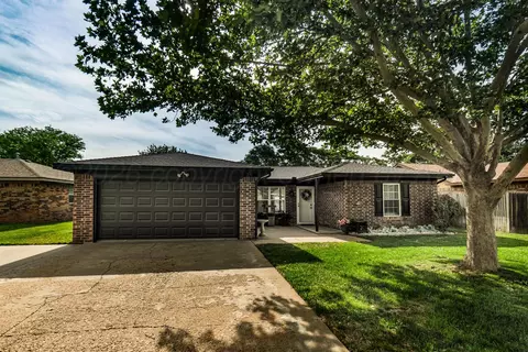 8205 Goodnight Trail Amarillo Tx 79110-4725 Trl, Amarillo, TX 79110