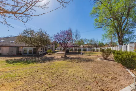 Exterior - 3 Sandstone Drive Borger Tx 79007 Dr, Borger, TX 79007 photo 9 of 16