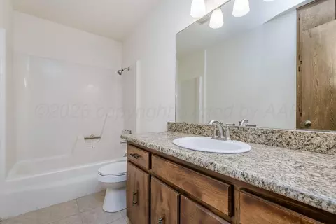 Bath - 5305 5301 Raindrop Lane Amarillo Tx 79110 Ln, Amarillo, TX 79110 photo 2 of 2