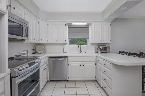 Kitchen - 2813 Porter Drive Amarillo Tx 79110 Dr, Amarillo, TX 79110 photo 2 of 5