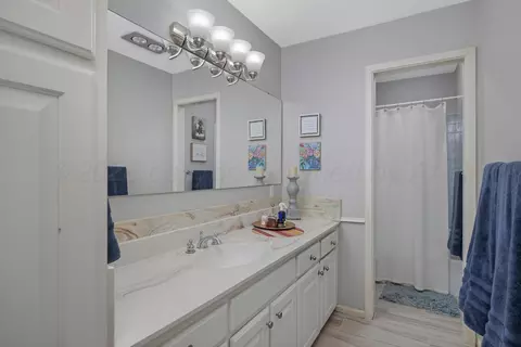 Bath - 2813 Porter Drive Amarillo Tx 79110 Dr, Amarillo, TX 79110 photo 3 of 3