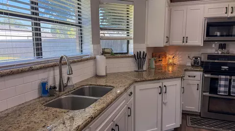 Kitchen - 623 Skyline Drive Borger Tx 79007 Dr, Borger, TX 79007 photo 3 of 4