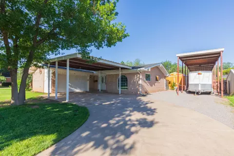 1813 Grape Street Pampa Tx 79065-4011 St, Pampa, TX 79065