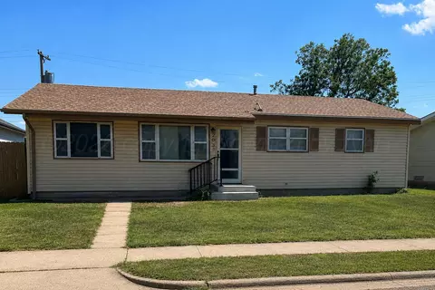 203 W 12th Avenue Spearman Tx 79081 Ave, Spearman, TX 79081