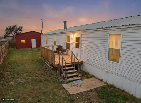709 Ritchie Avenue Panhandle Tx 79068-1954 Ave, Panhandle, TX 79068