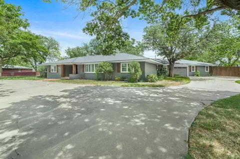 210 N Texas Avenue Hereford Tx 79045 Ave, Hereford, TX 79045