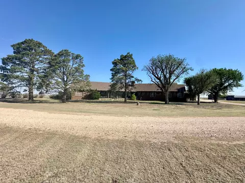 242 County Road T Groom Tx 79039-2908, Groom, TX 79039