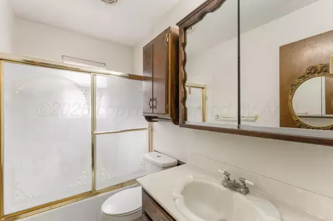 Bath - 5201 S Milam Street Amarillo Tx 79110-3205 St, Amarillo, TX 79110 photo 1 of 7