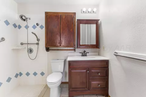 Bath - 5201 S Milam Street Amarillo Tx 79110-3205 St, Amarillo, TX 79110 photo 5 of 7