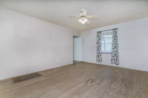 Living - 4606 S Hayden Street Amarillo Tx 79110-2614 St, Amarillo, TX 79110 photo 2 of 5