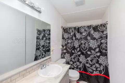 Bath - 4419 S Ong Street Amarillo Tx 79110-2041 St, Amarillo, TX 79110 photo 2 of 2