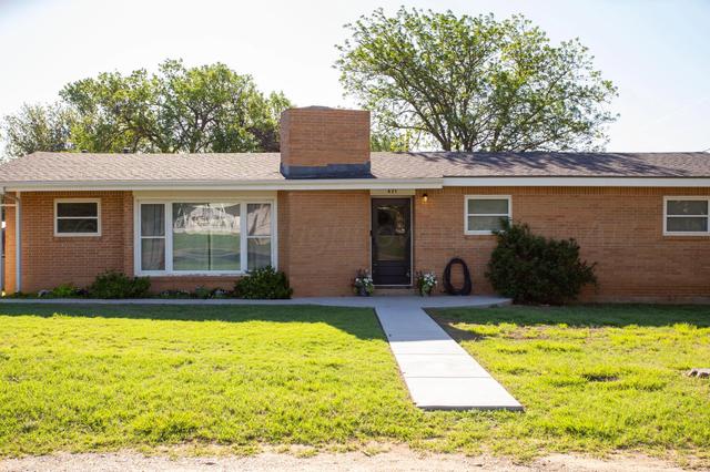 621 Mc Lean Street Clarendon Tx 79226 St, Clarendon, TX 79226