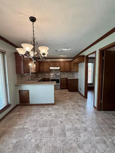 Kitchen - 110 Pinehurst Street Borger Tx 79007 St, Borger, TX 79007 photo 1 of 3