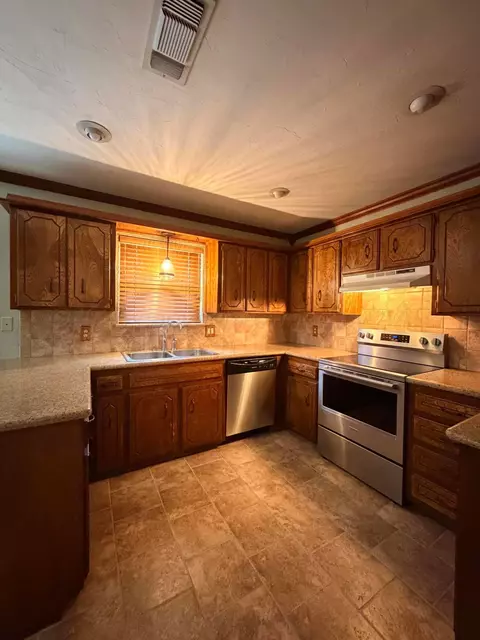 Kitchen - 110 Pinehurst Street Borger Tx 79007 St, Borger, TX 79007 photo 2 of 3
