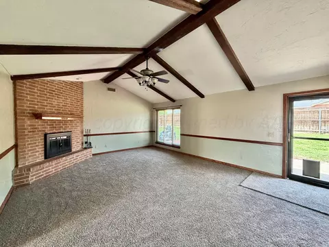 Living - 110 Pinehurst Street Borger Tx 79007 St, Borger, TX 79007 photo 1 of 2