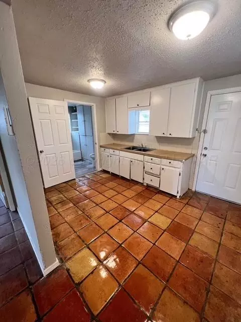 Kitchen - S Amarillo Sfh Package Street, Amarillo, TX 79110 photo 2 of 4