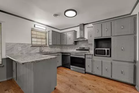 Kitchen - 7732 Canode Drive Amarillo Tx 79121-1008 Dr, Amarillo, TX 79121 photo 2 of 2