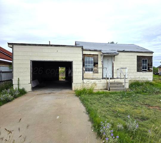 213 Clubhouse Drive Borger Tx 79007 Dr, Borger, TX 79007